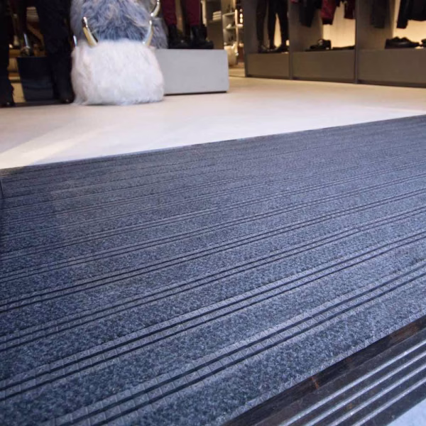 Premier Track Fitted Close Up