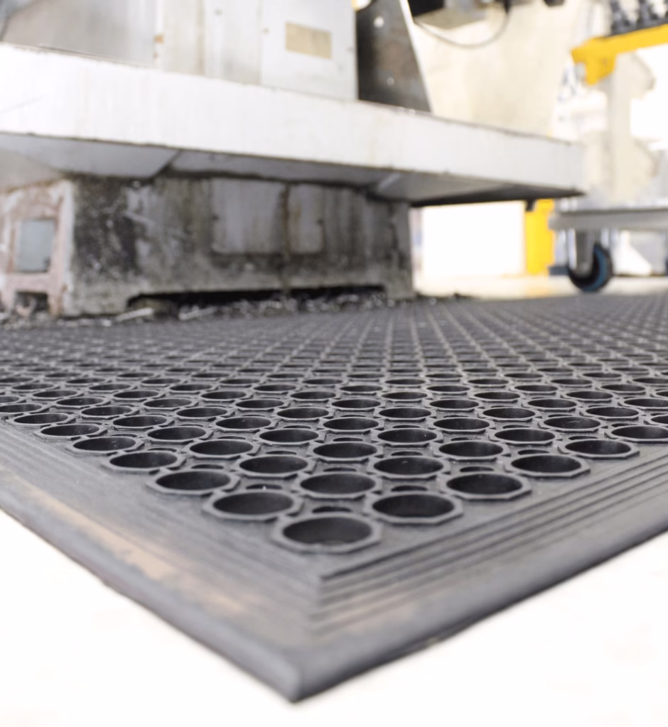 Rubber Ramp Mat Anti Slip Used in Warehouse