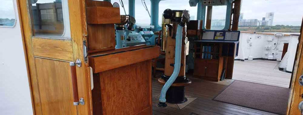 Frontrunner Plus in Entrance Well