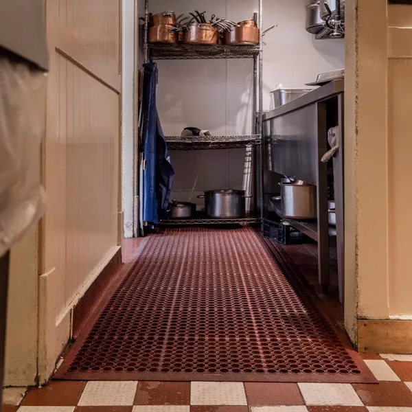 red commercial red mat