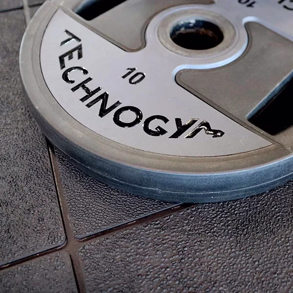 gym mats with weight plate