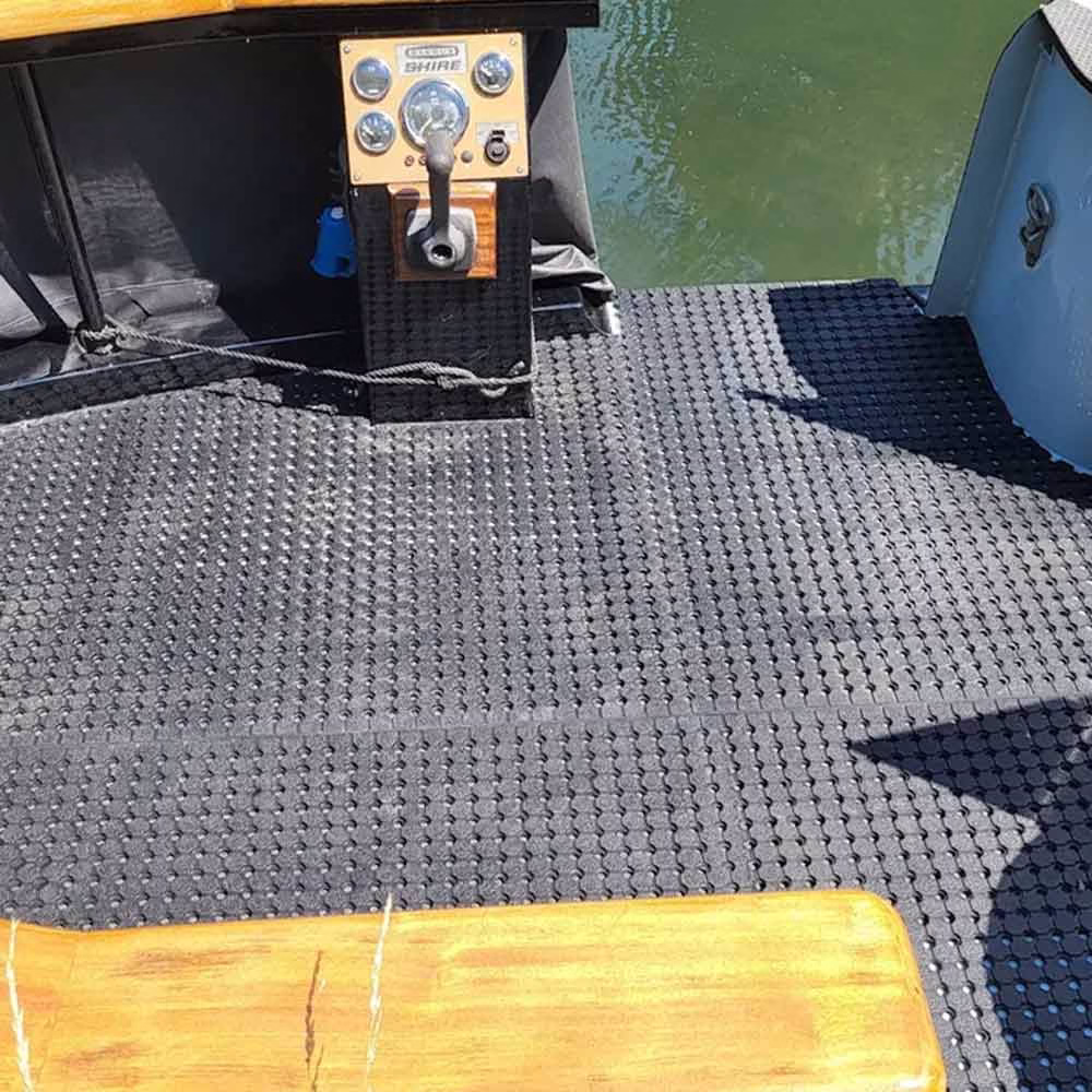 Drainable Rubber Roll Matting onboard boat deck customer photo